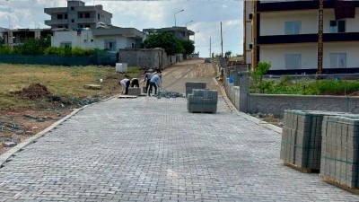 Kurtalan'da 80 Bin Metrekarelik Parke Taşı Projesi Garzan Mahallesi'nde Hızla İlerliyor