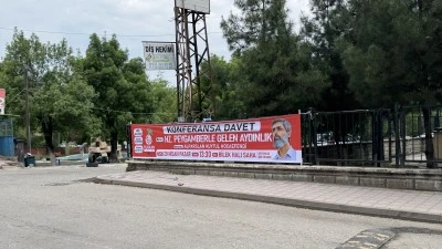 Kurtalan’da Alpaslan Kuytul Konferansına Davet Pankartı Asıldı