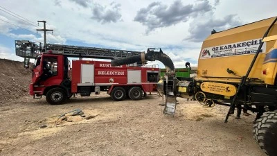 Kurtalan'da Biçerdöver Yangını Büyümeden Söndürüldü