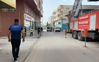 Kurtalan’da Binadan Düşen Cephe Kaplaması Yaralanmaya Neden Oldu