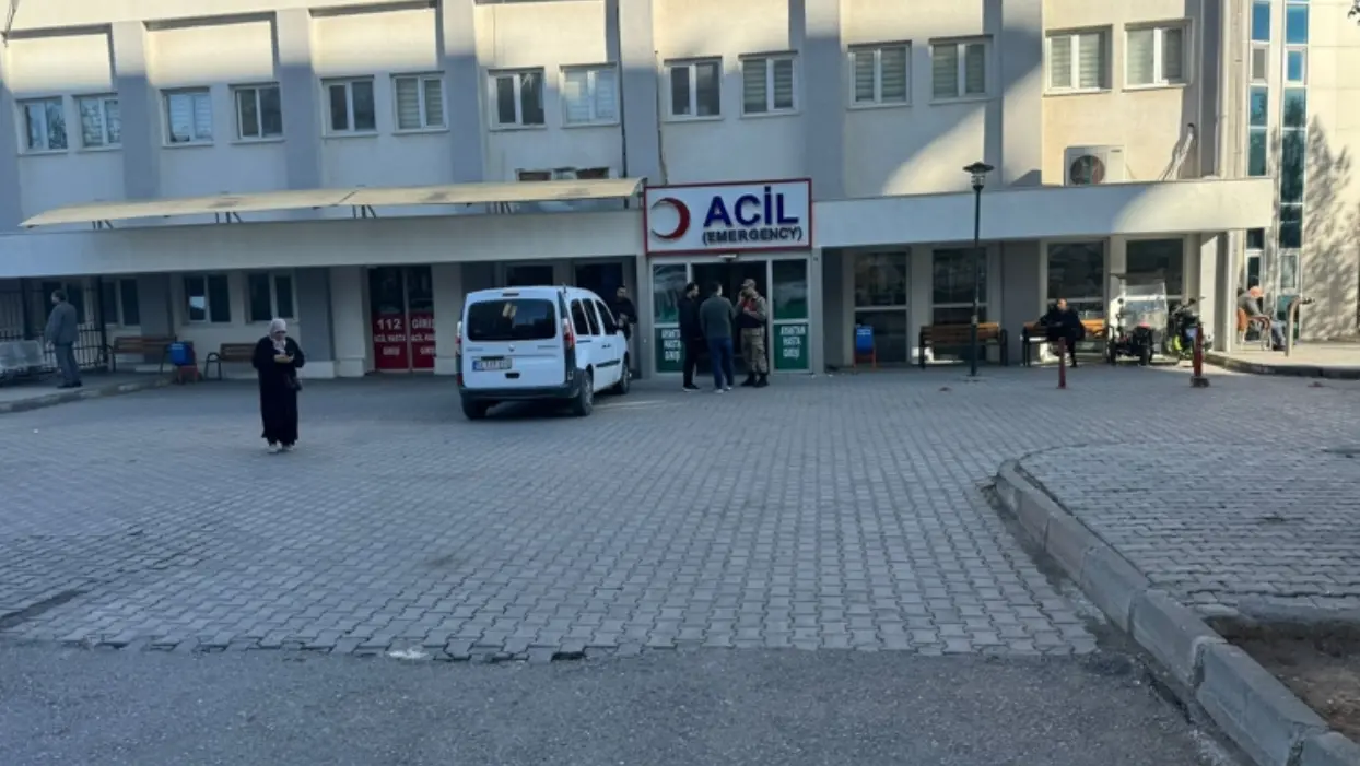 Kurtalan&rsquo;da Boğazına Yabancı Cisim Ka&ccedil;an &Ccedil;ocuk Ağır Yaralandı