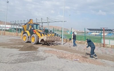 Kurtalan&rsquo;da bozulan yollar yenileniyor