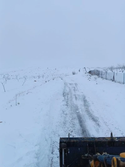 Kurtalan&rsquo;da Kar Yağışı Sonrası K&ouml;y Yolları Ulaşıma A&ccedil;ılıyor