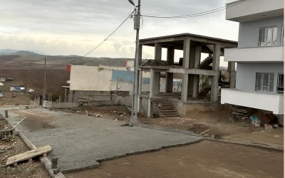 Kurtalan’da Kenar Mahallelerde Yol Çalışmaları Devam Ediyor