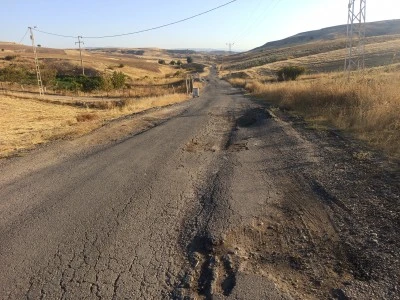 Kurtalan’da Köy Yolları Delik Deşik!