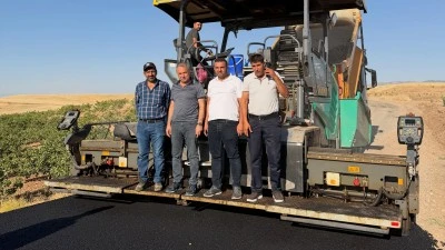 Kurtalan&rsquo;da K&ouml;y Yolunda Sıcak Asfalt Mesaisi!