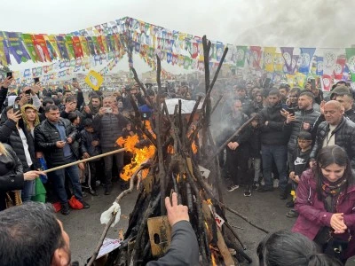 Kurtalan&rsquo;da Nevroz Ateşi Yakıldı!