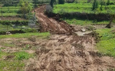 Kurtalan’da O Köyün Mezarlık Yolunda Çalışmalar Sürüyor