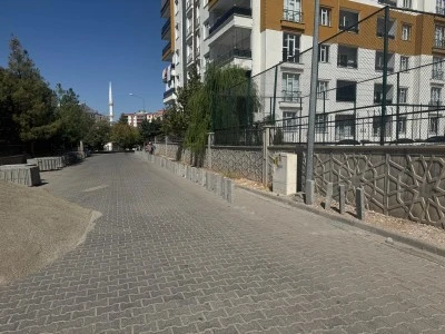 Kurtalan’da O Yola Kaldırım Yapımına Başlandı