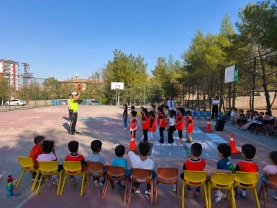 Kurtalan’da Öğrencilere “Trafik Dedektifleri” Eğitimi
