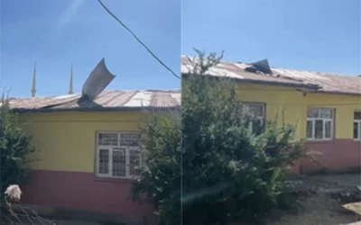 Kurtalan’da Okulun Çatısı Tehlike Oluşturuyor