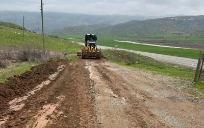 Kurtalan&rsquo;da Yağış Sonrası K&ouml;y ve Mezra Yollarında Hummalı &Ccedil;alışma