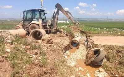 Kurtalan’da Yağıştan Etkilenen Köy Yollarında Temizlik ve Onarım Çalışmaları Sürüyor