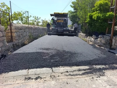 Kurtalan&rsquo;da Asfalt &Ccedil;alışmaları Start Aldı: Deryalar'dan Hizmet Yılı Vurgusu