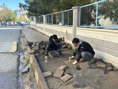 Kurtalan&rsquo;da Yol ve Kaldırımlarda Bakım-Onarım &Ccedil;alışmaları S&uuml;r&uuml;yor