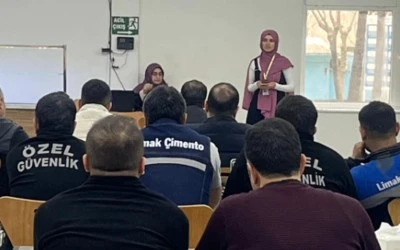 Kurtalan İl&ccedil;e Sağlık M&uuml;d&uuml;rl&uuml;ğ&uuml;&rsquo;nden Fabrika &Ccedil;alışanlarına Sağlık Eğitimi