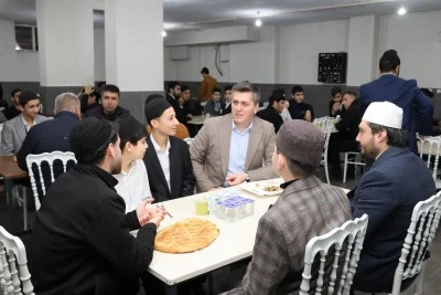 Kurtalan Kaymakamı, İftarını Kur&rsquo;an Kursu &Ouml;ğrencileriyle A&ccedil;tı