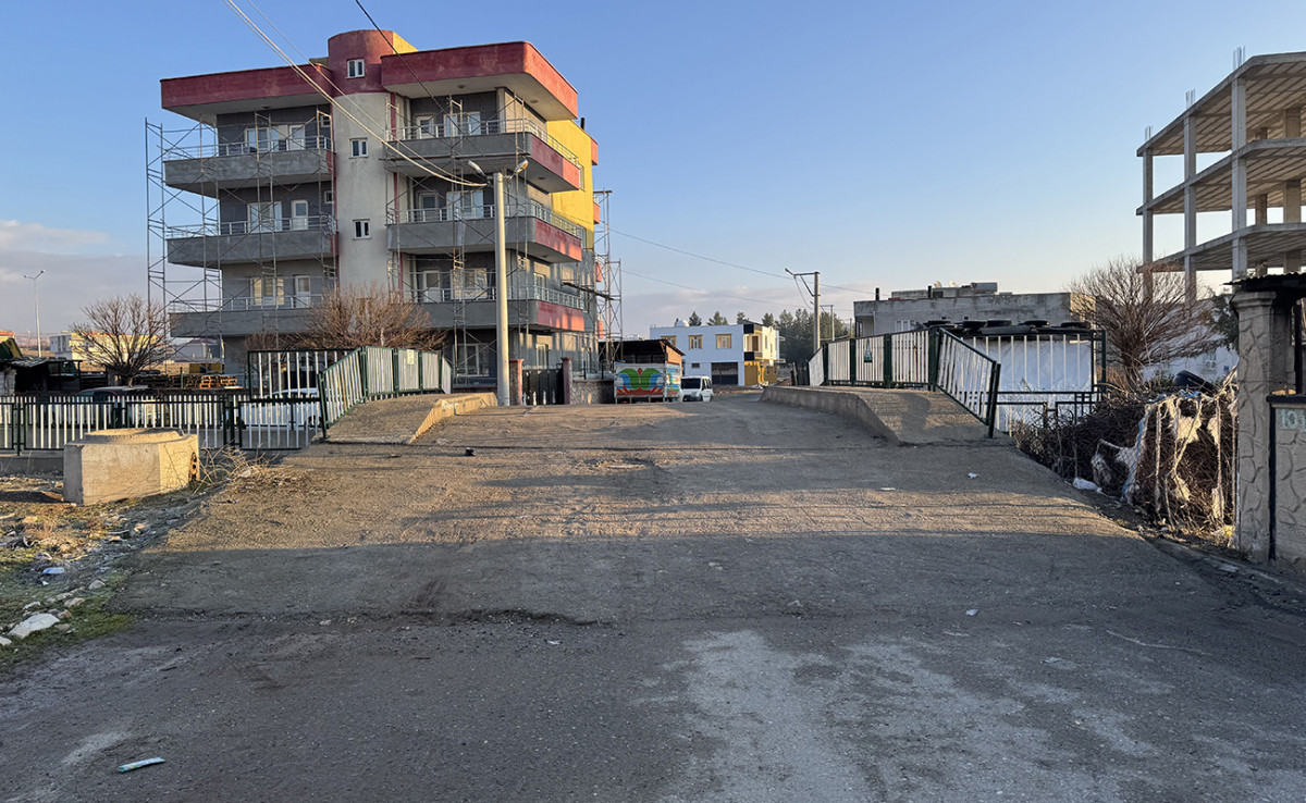 Kurtalan'da Bu Köprüden Araçla Geçmek Cesaret İstiyor!