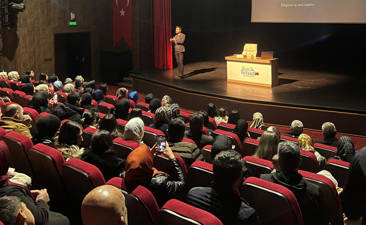 Kurtalanlı yazar Batman’da okurlarıyla buluştu