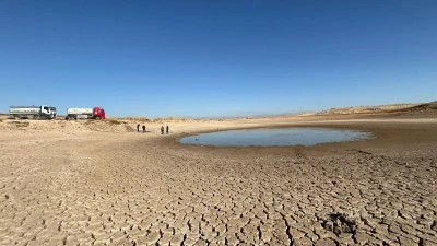 Kuruma Tehlikesi Altındaki Gölete Su Takviyesi Sürüyor