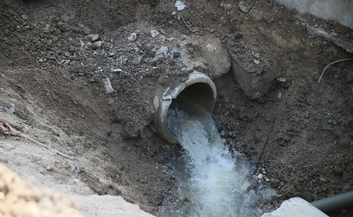 Malatya'da inşaat temellerinde çıkan yer altı suyu sulamada kullanılacak