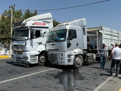 Mardin'de 5 aracın karıştığı zincirleme trafik kazasında 1 kişi yaralandı