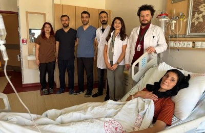 Mardin'de &quot;bronşektazi&quot; tanısı konulan kadın ameliyatla sağlığına kavuştu