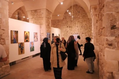 Mardin'de &quot;Pembe Fırça&quot; resim sergisi açıldı