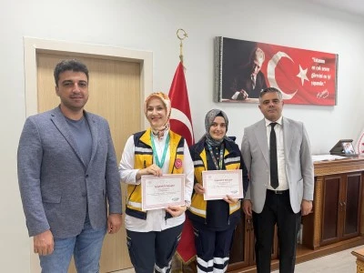 Mardin'de sancısı başlayan kadına sağlık personelinin telefonla yönlendirdiği eşi doğum yaptırdı