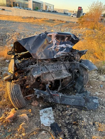 Mardin'de şarampole devrilen otomobildeki 3 kişi yaralandı