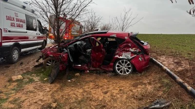 Mardin'de tır ile otomobilin &ccedil;arpıştığı kazada 1 kişi &ouml;ld&uuml;, 4 kişi yaralandı