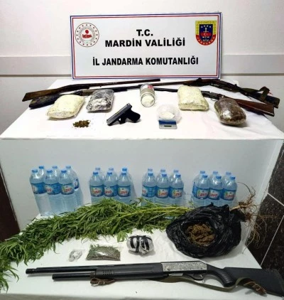 Mardin'de uyuşturucu operasyonunda yakalanan 2 zanlı tutuklandı