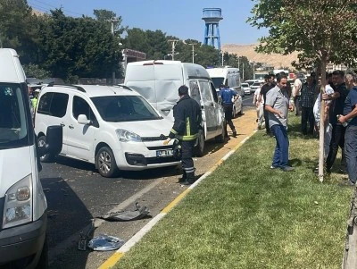 Mardin'de zincirleme trafik kazasında 3 kişi yaralandı