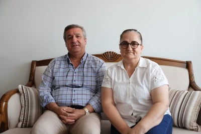 Mardin'in Süryani &quot;Hanım&quot; ablası, ana diline katkı için 52 yaşında üniversiteli oldu