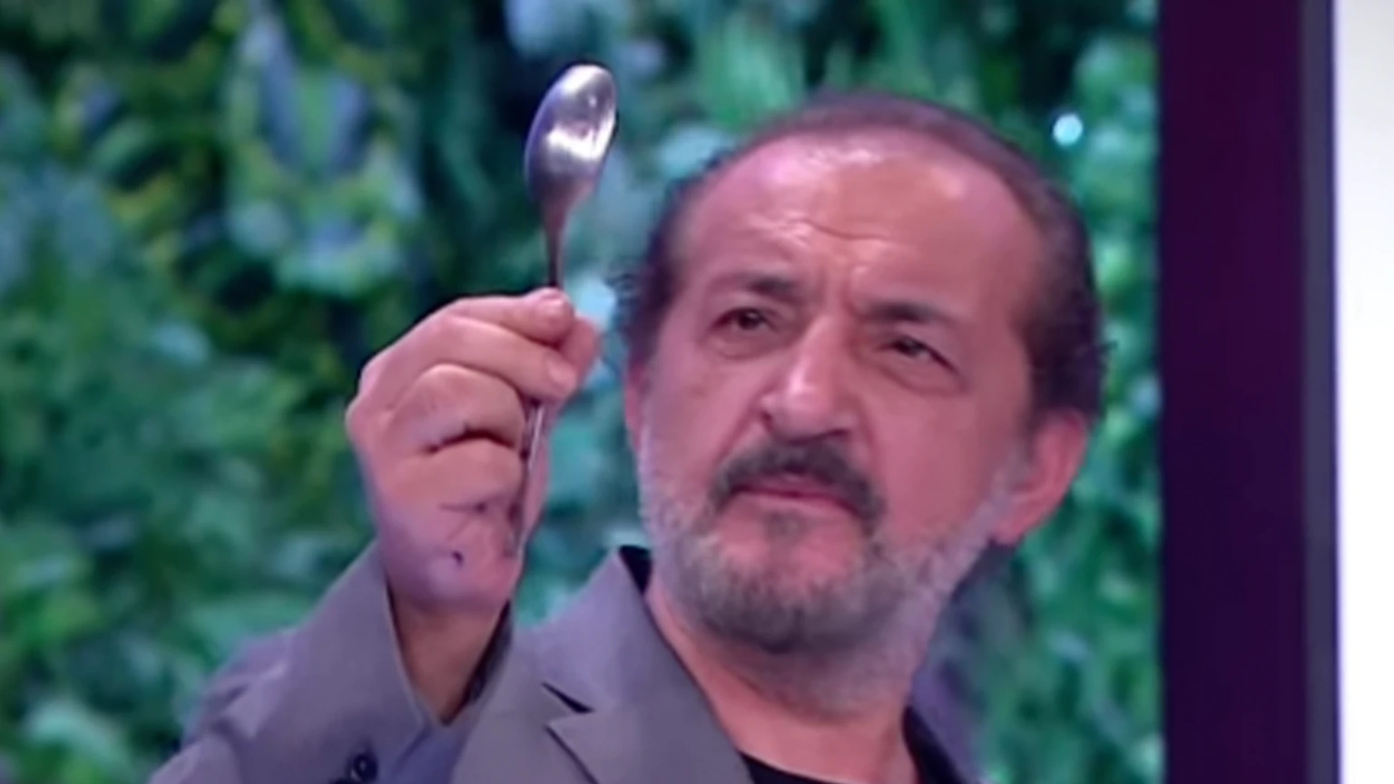 MasterChef All Star 2025’te İlk Kaşığı Kim Aldı? Mehmet Şef Kime Kaşık Attı?