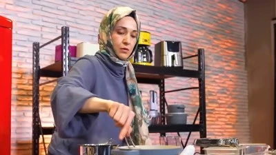 MasterChef Cahide Akdeniz Kimdir? Ka&ccedil; Yaşında Nereli Evli mi? 