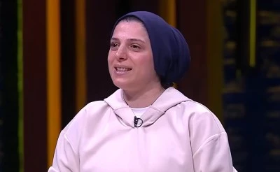 MasterChef Hatice Azman kimdir? Ka&ccedil; Yaşında Nereli? &Uuml;&ccedil;l&uuml; d&uuml;elloyu ge&ccedil;ti, ana kadroya girmek i&ccedil;in m&uuml;cadele ediyor