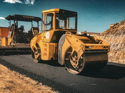 Mereto Dağı'nda yolu yapım çalışması