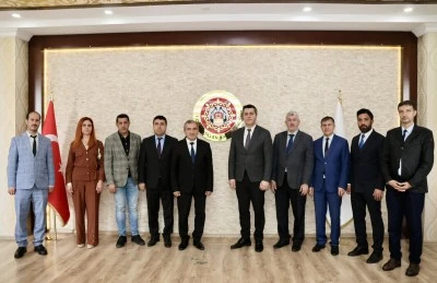 Merkez Valisi Kurtalan Kaymakamlığını ziyaret etti