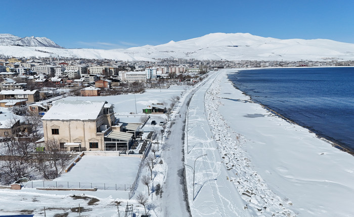 Muş ve Bitlis'te sis ve soğuk hava etkisini sürdürüyor