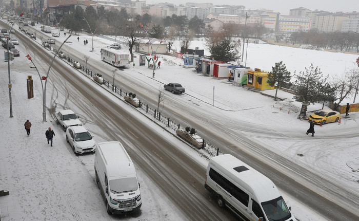 Muş'ta beyaza büründü! 