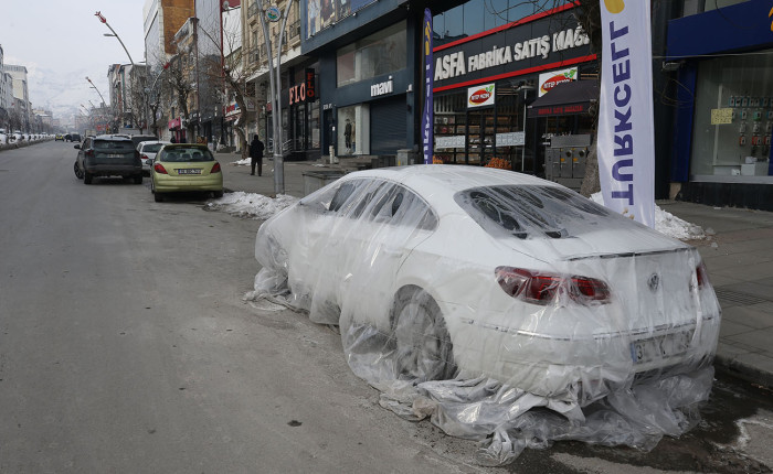 Muş'ta soğuk hava etkisini sürdürüyor