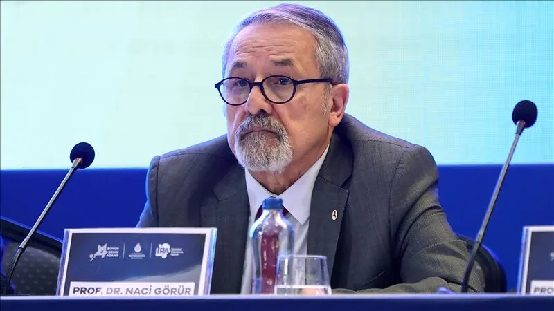 Naci G&ouml;r&uuml;r'den Marmara i&ccedil;in dikkat &ccedil;eken uyarı: "B&uuml;y&uuml;k depremi kuzey kolda bekliyoruz"
