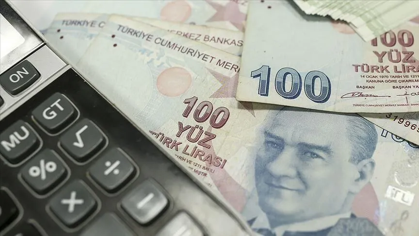 Ocak 2027 Memur ve Emekli Maaşı Ne Kadar Olacak? Ocak Zammı Y&uuml;zde Ka&ccedil; Olacak, En D&uuml;ş&uuml;k Maaş Ka&ccedil; TL&rsquo;ye &Ccedil;ıkacak?