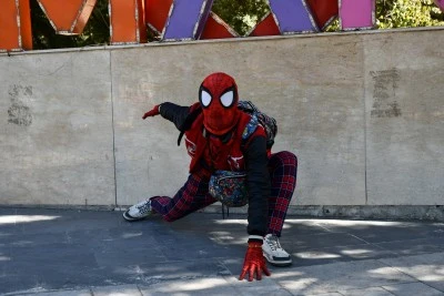 Örümcek Adam Batman'da