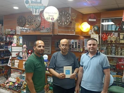 &Ouml;zel Birey Aslan &Ccedil;evik&rsquo;in Şiir Kitabı Raflarda! Siirt&rsquo;te Duygular Dizelere D&ouml;n&uuml;şt&uuml;
