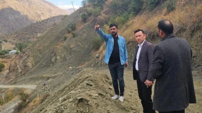 Pervari’de Yol Çalışmaları Devam Ediyor