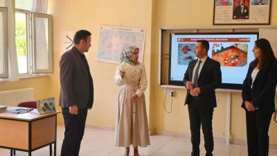 Pervari Kaymakamı Öğrenci ve Öğretmenlerle Buluştu