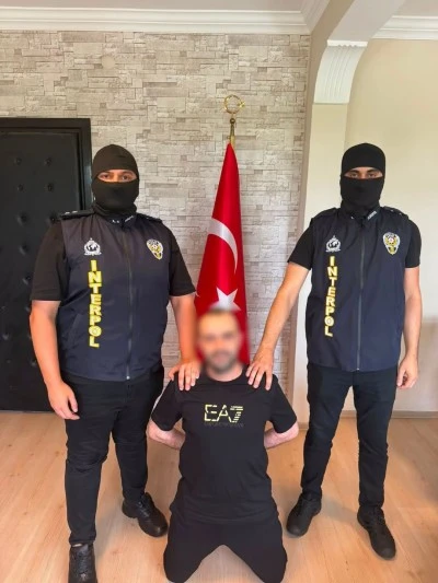 Redkitler su&ccedil; &ouml;rg&uuml;t&uuml; elebaşı Ferhat Delen yakalandı