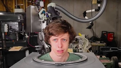 Saç Kesen Robot Yıllar Sonra Yeniden Gündemde: Berberlerin Sonu mu Geliyor?